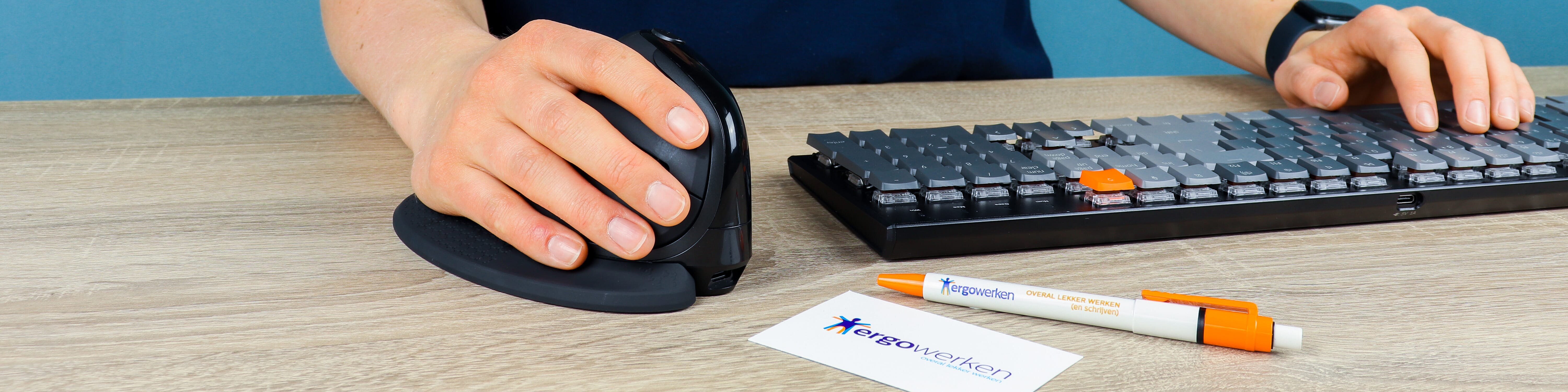 Delux Seeker met Keychron K5 toetsenbord